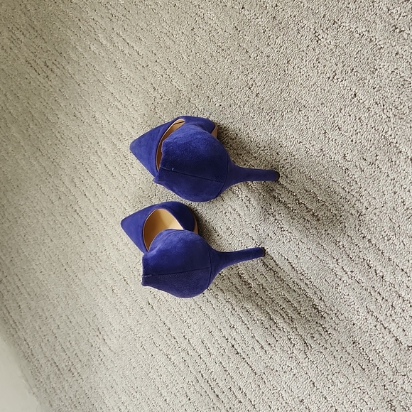 Blue Suede Shoes - Picture 2 of 3